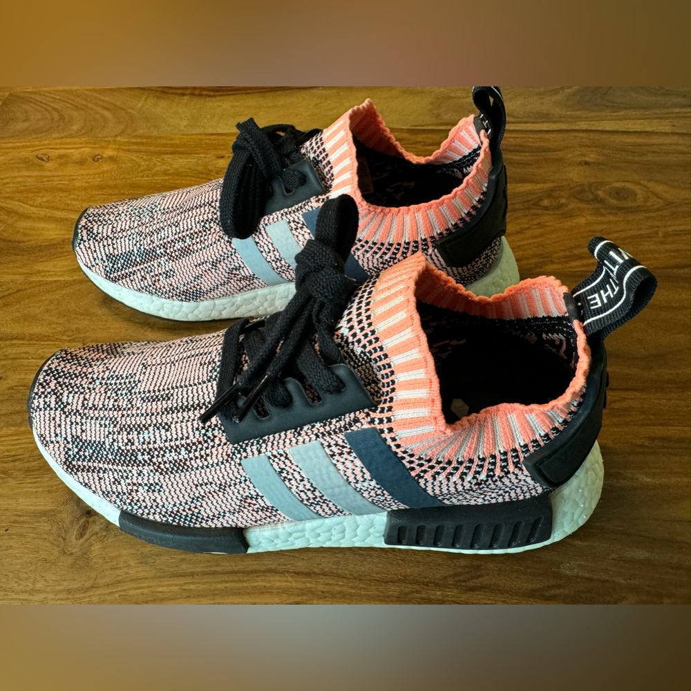 Adidas NMD R1 STLT Primeknit - Solar Pink/Core Black
 | Size: 6.5 | Adidas
